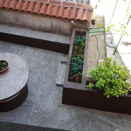 Apartment Mira Đảo Đảo Cres Ngoại thất bức ảnh